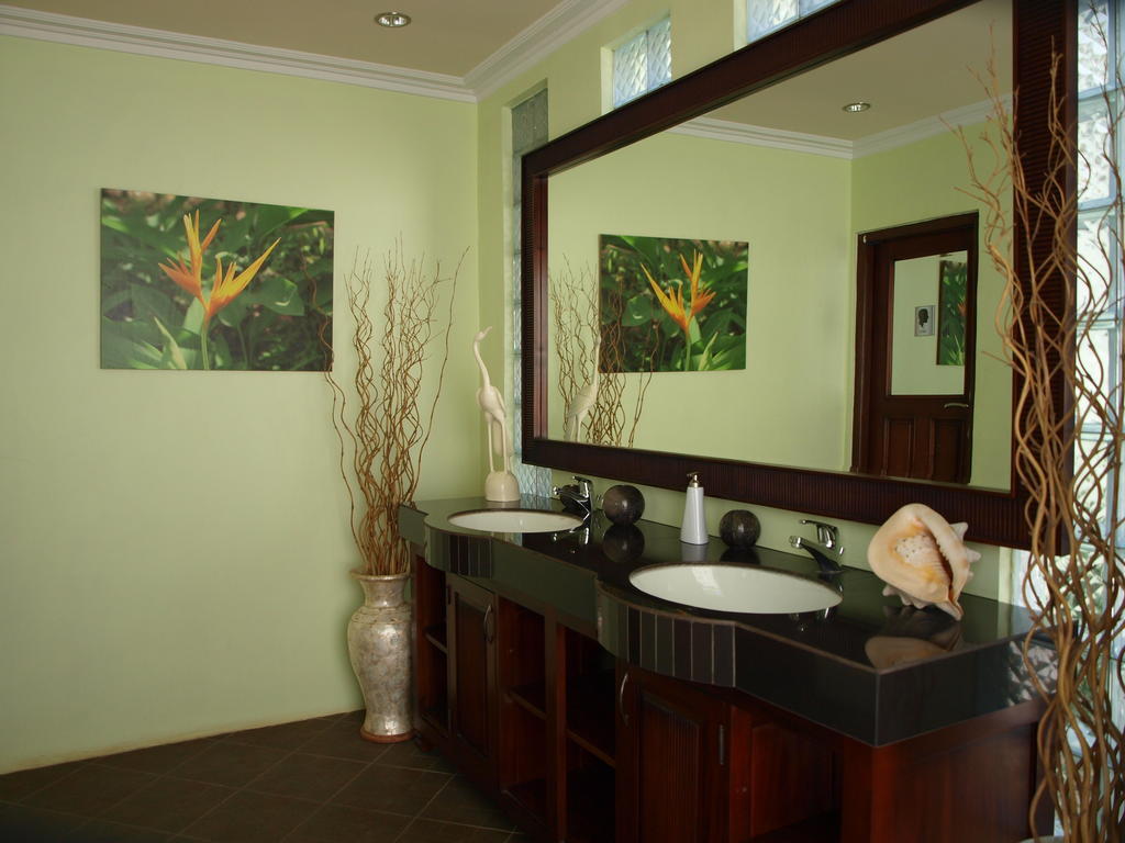 The Gecho Inn Town Jepara Eksteriør bilde